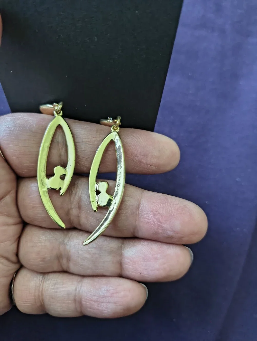 Beautiful Gold Tone Faux Pearl Dangle Earrings. Estate Find